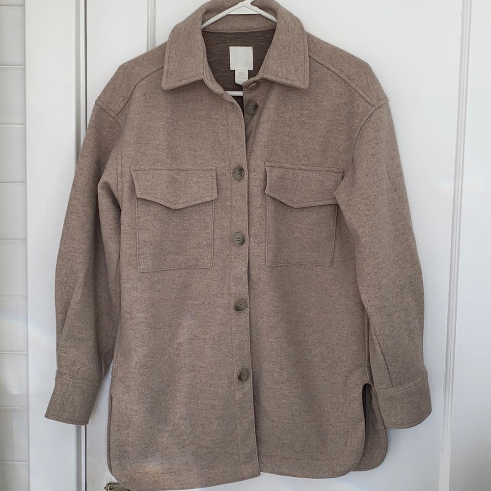 H&M tan fleece shirt jacket shacket